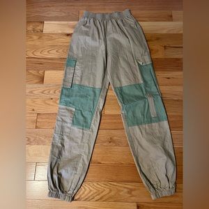Pretty Little Thing Green/Tan Cargo Pants
